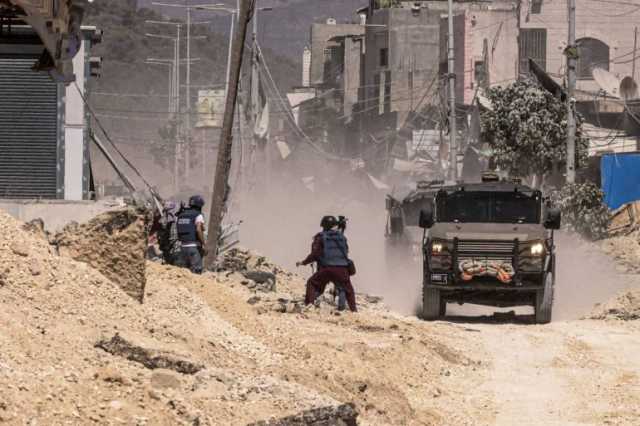 قوات الاحتلال الإسرائيلي تقتحم عددًا من بلدات ومدن الضفة الغربية وتعيث بها فسادًا