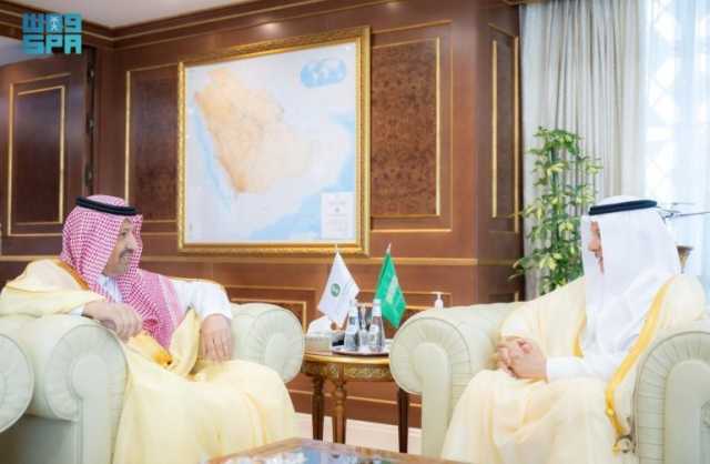 أمير الباحة يلتقي وزير البيئة والمياه والزارعة