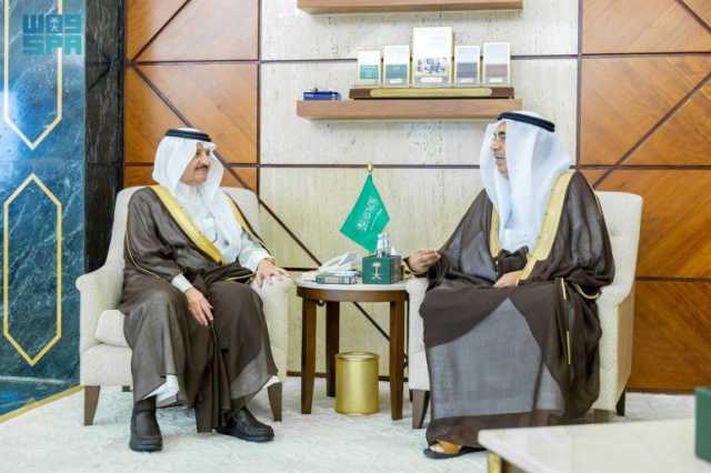 ثمّن إنجازات الأمانة وجهودها في تحسين جودة الخدمات.. أمير الشرقية يستقبل أمين المنطقة