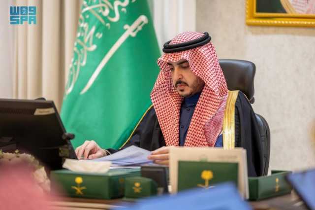 وجّه بالعمل على تحقيق النتائج المأمولة.. أمير منطقة الجوف يرأس اجتماع لجنة التوطين العليا بالمنطقة