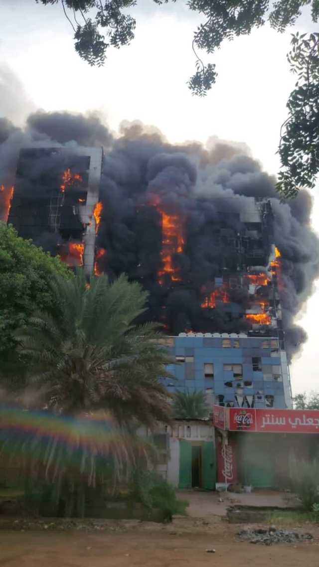 من بين الأنقاض والجثث والأمراض والمتفجرات والدمار.. كيف تنهض الخرطوم؟