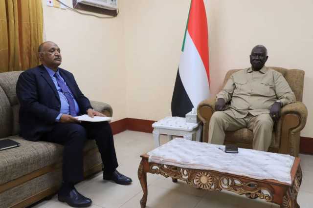 وزير الطاقة و النفط المكلف يعلن تحسينات لزيادة ساعات الكهرباء ببورتسودان