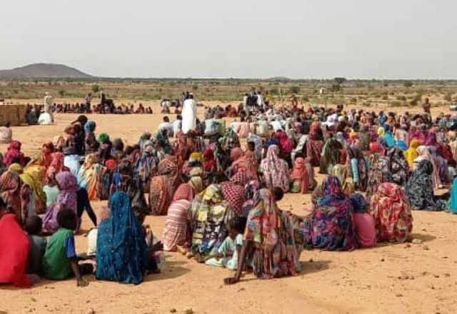 آدم رجال: طرفا النزاع يستخدمان الغذاء والدواء كسلاح ضد النازحين