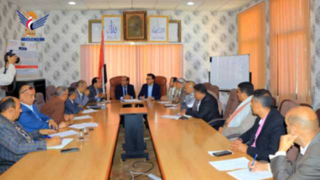 اجتماع موسع بوزارة الكهرباء يناقش مصفوفة مشاريع قطاع الخدمات