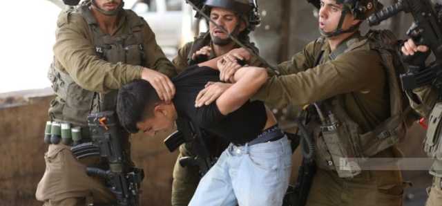العدو الصهيوني يشن حملة اعتقالات واسعة في الضفة والقدس