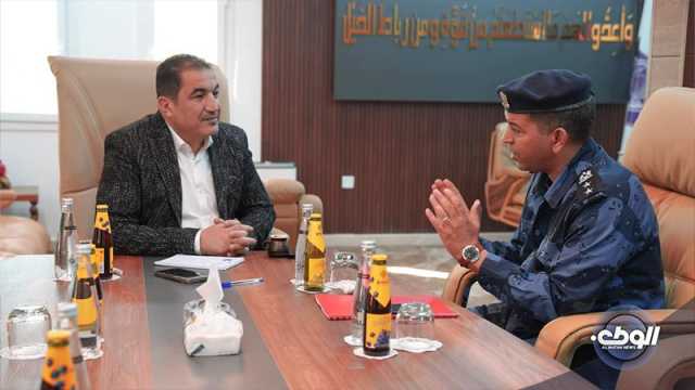 اللواء “أبو زريبة” يبحث مع مدير فرع الإدارة العامة للدعم المركزي الشاطئ الأوضاع الأمنية في المنطقة الجنوبية