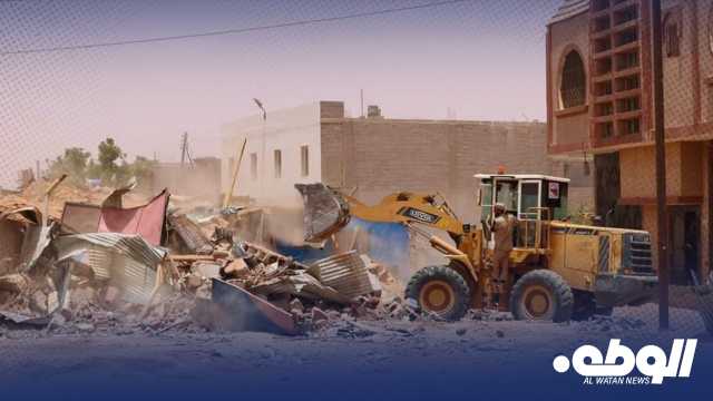 حملة أمنية لإزالة المباني العشوائية في مدينة الكفرة