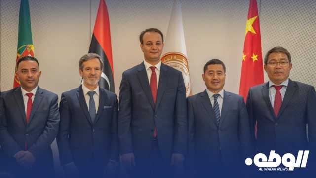 المهندس “بالقاسم حفتر “يوقع مذكرتي تفاهم مع شركات صينية وبرتغالية لتطوير مطار بنينا