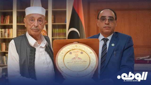 المستشار “صالح” يبحث مع المحامي العام بالبيضاء الملفات المتعلقة بالسجون والهجرة غير الشرعية