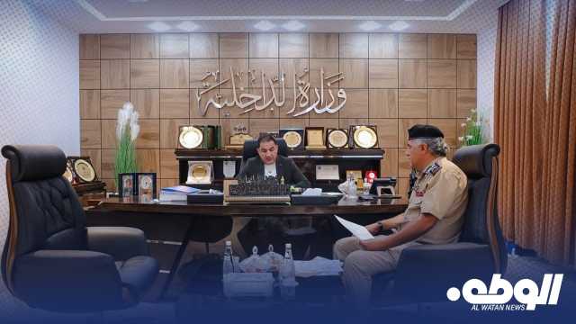 اللواء “ابو زريبة” يبحث خطة أمن المنافذ وتحديات مواصلة العمل الأمني