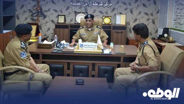 جولة تفتيشية ميدانية لمساعد مدير أمن بنغازي الكبرى على عدد من مراكز الشرطة