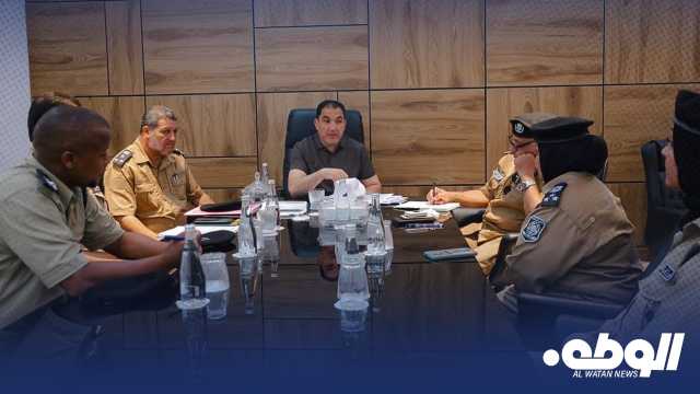 اللواء “أبوزريبة” يعقد اجتماعًا موسعًا لمناقشة تمكين المرأة ومكافحة الظواهر السلبية في المجتمع