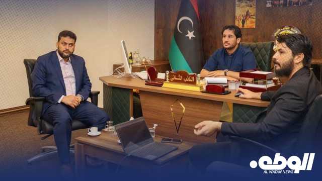وكيل عام وزارة الصحة يناقش نتائج جولته التفقدية مع “مصباح دومة”
