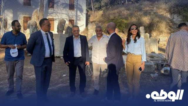 وفد دبلوماسي إيطالي يزور الجبل الأخضر لتعزيز التعاون الزراعي والعلمي مع ليبيا