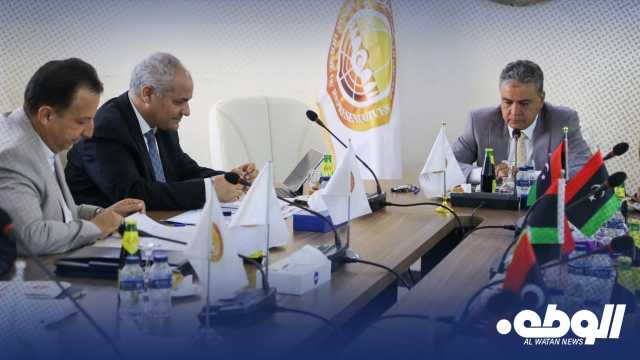 محافظ المصرف المركزي يجتمع باللجنة المالية بمجلس النواب الليبي