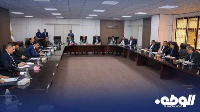 “خوري” تبحث في بنغازي مع رؤساء اللجان النيابية خطوات تنفيذ خارطة الطريق الأممية