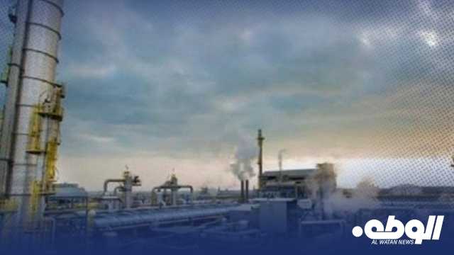 شركة سرت تحقق إنتاجاً يومياً يبلغ 114 ألف برميل بعد إعادة تشغيل مصنع الميثانول الثاني