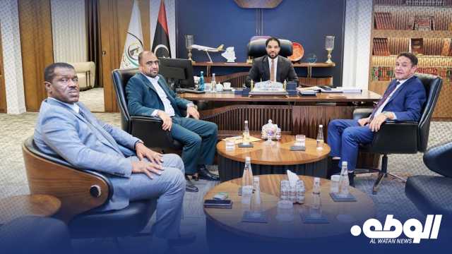 رئاسة الهيئة تناقش مع أعضاء مجلسي الدولة والنواب الوضع الاقتصادي