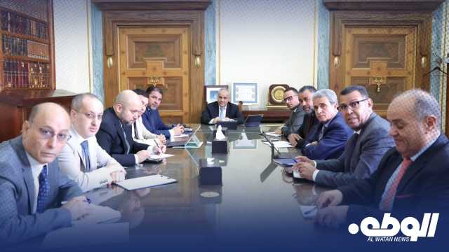 محافظ مصرف ليبيا المركزي يبحث مع إدارة مصرف الجمهورية خطط تطوير الأداء وتعزيز التحول الرقمي