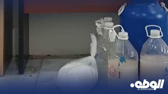 جهاز مكافحة المخدرات يعلن ضبط مصنع محلي للخمور وكميات من المواد المسكرة خلال حملة ميدانية