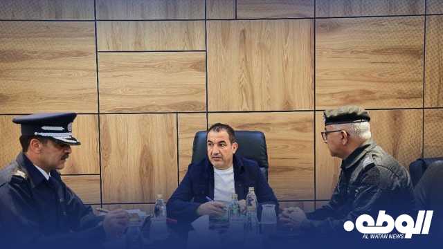 وزير الداخلية يبحث أوضاع طلبة كلية ضباط الشرطة ويعلن قرب فتح القبول للدفعة الثانية