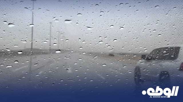 طقس مائل للاعتدال في أغلب المناطق مع سقوط أمطار متوسطة على مناطق الشمال والجنوب