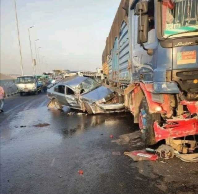 تهشم 12 مركبة.. كيف تسببت سيارة 'رمل' في حادث مروع بمصر؟