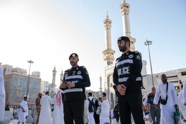 غرامة التأخير 100 ألف ريال.. تحديد آخر موعد لمغادرة المعتمرين
