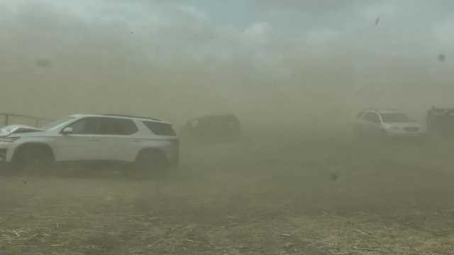 طقس الصباح الباكر.. أتربة مثارة على أجزاء من منطقة الرياض