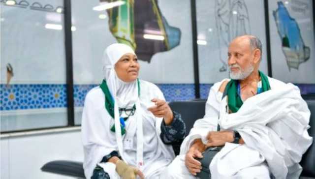 زوجان من بنجلاديش.. رحلة من أمريكا لأداء الحجة الأولى عبر طريق مكة