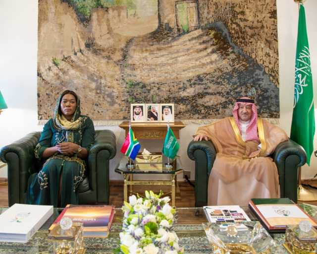 الخريجي يستعرض العلاقات وأوجه التعاون مع نظيرته الجنوب أفريقية