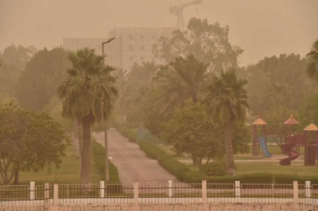 الأماكن والمواعيد.. عوالق ترابية على أجزاء من منطقة الرياض