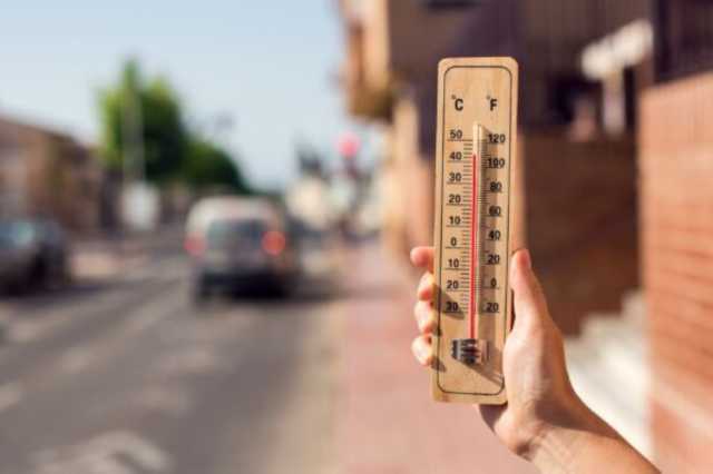 تبدأ الإثنين.. موجة حارة على مكة والمدينة 