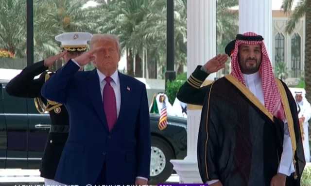 بدء مراسم الاستقبال الرسمي للرئيس الأمريكي دونالد ترامب في الرياض