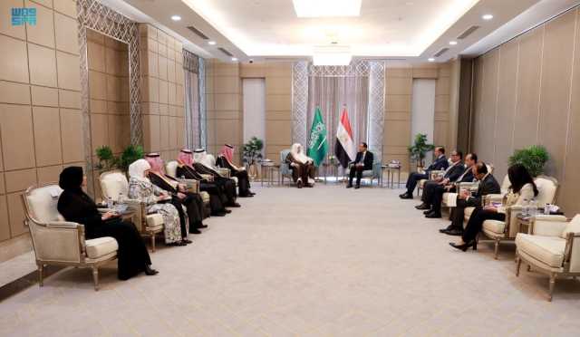 القاهرة.. تفاصيل لقاء رئيس مجلس الشورى مع رئيس الوزراء المصري