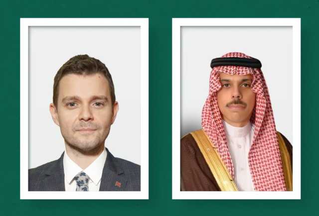 وزير الخارجية يستعرض العلاقات الثنائية مع نظيره بمقدونيا الشمالية