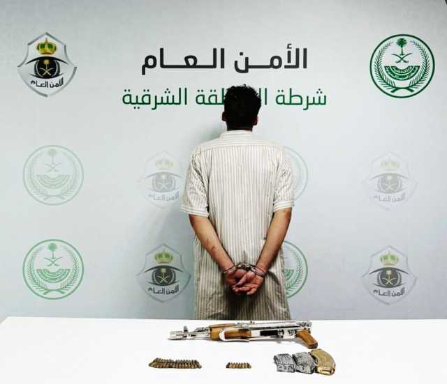 طعنًا وبسلاح ناري.. شرطة الأحساء تقبض على شخص لقتله آخر وإصابة آخرين