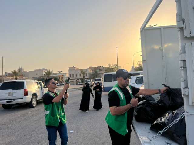 'نعمة لا تُهدر'.. مبادرة توعوية لإعادة تدوير الملابس في القطيف 