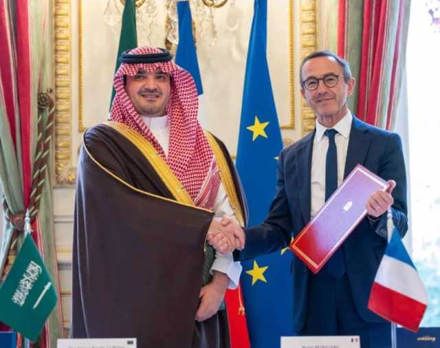 وزير الداخلية ونظيره الفرنسي يوقعان الوثيقة التنفيذية للتعاون الأمني