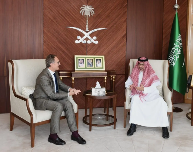 سفير المملكة لدى مصر يلتقي نظيره اللاتفي