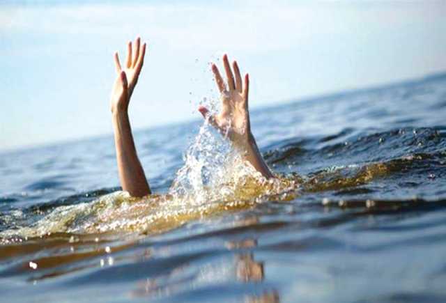 عاجل: غرق زورق مهاجرين قبالة سواحل اليمن يخلف 76 قتيلًا على الأقل