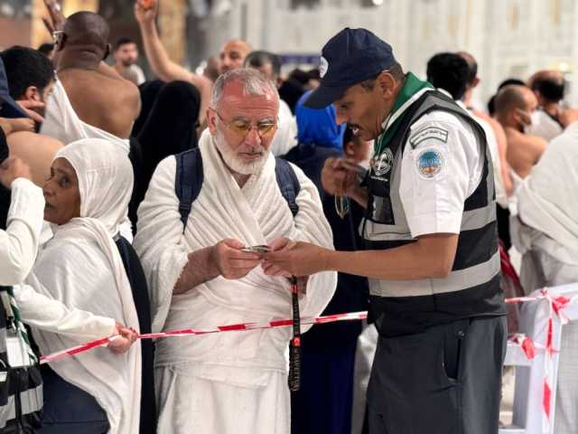 الكشافة السعودية تواصل تقديم الخدمات التطوعية لضيوف الرحمن