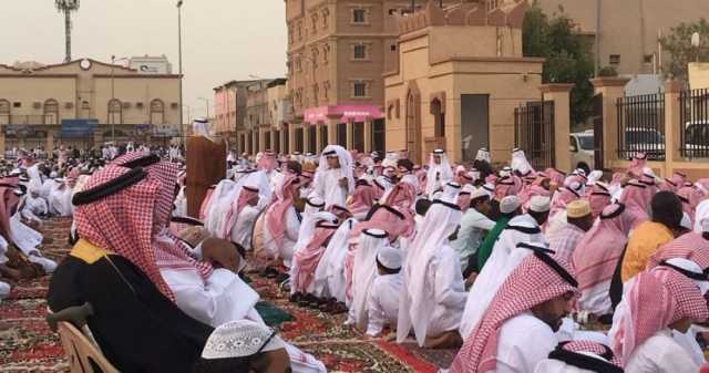 استعدادات عيد الفطر في الأحساء.. 236 موقعاً للصلاة في 5:50 صباحًا