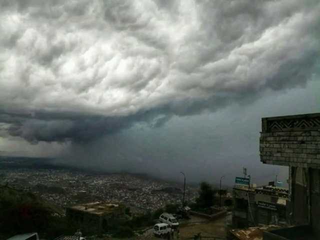 أمطار رعدية في عدد من محافظات اليمن خلال الساعات القادمة