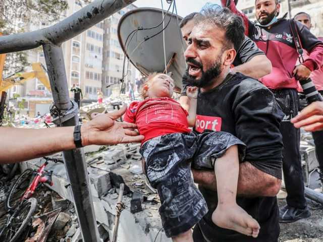 عشرات الشهداء والجرحى من النساء والأطفال في مجازر جديدة ارتكبها كيان الاحتلال في قطاع غزة