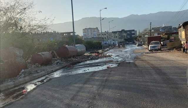 المجاري تغرق شوارع مديرية لودر في أبين 