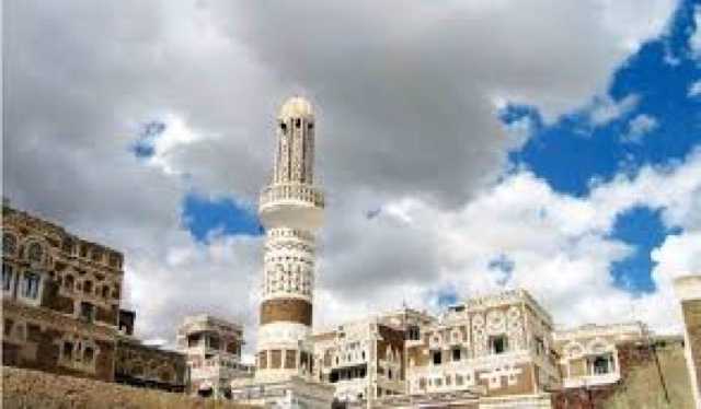 ميليشيا الحوثي تدخل الآذان الشيعي حيز التنفيذ .. ”الحسين ولي الله ” تسطح في صنعاء (فيديو)