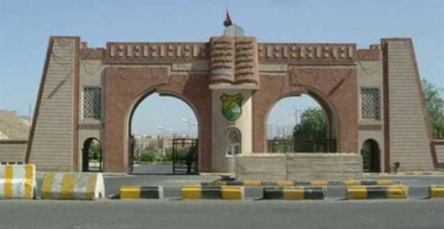 لا يملك مؤهل علمي.. تعيين عبدالملك الحوثي محاضرًا في كلية الشريعة بجامعة صنعاء