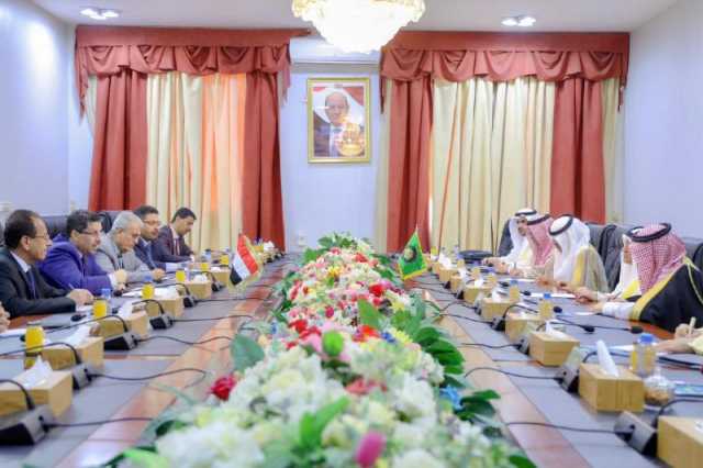 جلسة مباحثات يمنية خليجية في عدن تؤكد على وحدة الوطن واستقراره