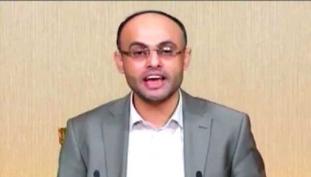 مهدي المشاط يتخبّط مجددا ويطالب السعودية بصرف الرواتب ويتوعد بقصفها بالصواريخ والطائرات الإيرانية